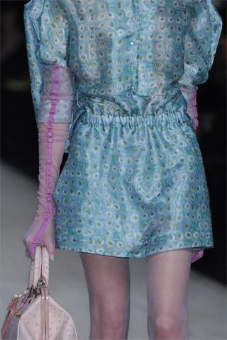 Look 10